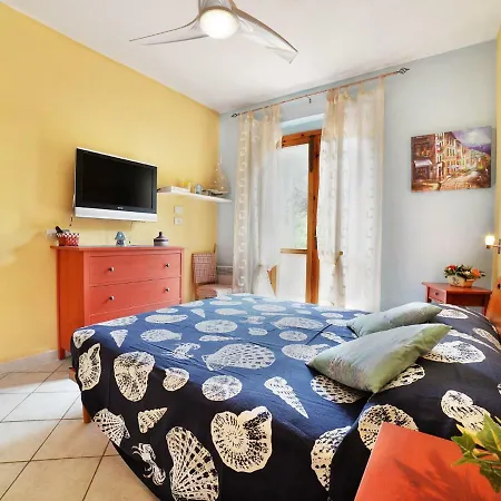 Locazione Turistica Altaluna.3 *